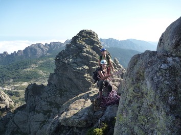 Escalade à Bavella