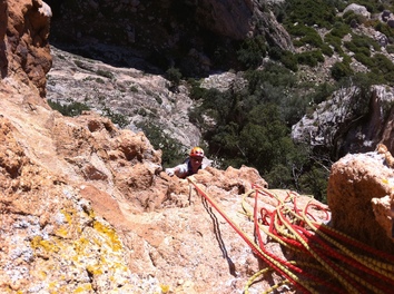 Jean sous le relais de la 4ème longueur Jean sous le relais de la 4ème longueur
