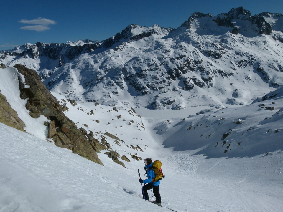 Raid à skis dans les Encantats