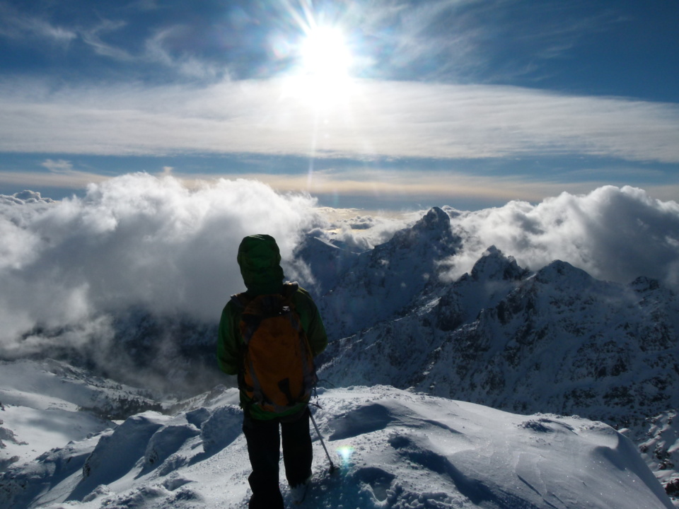 Portage à Tighjettu et sommet du Capu Falu dans la foulée Portage à Tighjettu et sommet du Capu Falu dans la foulée