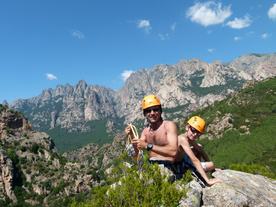 Castellucciu d'Ornucciu : pilier sud-ouest Castellucciu d'Ornucciu : pilier sud-ouest