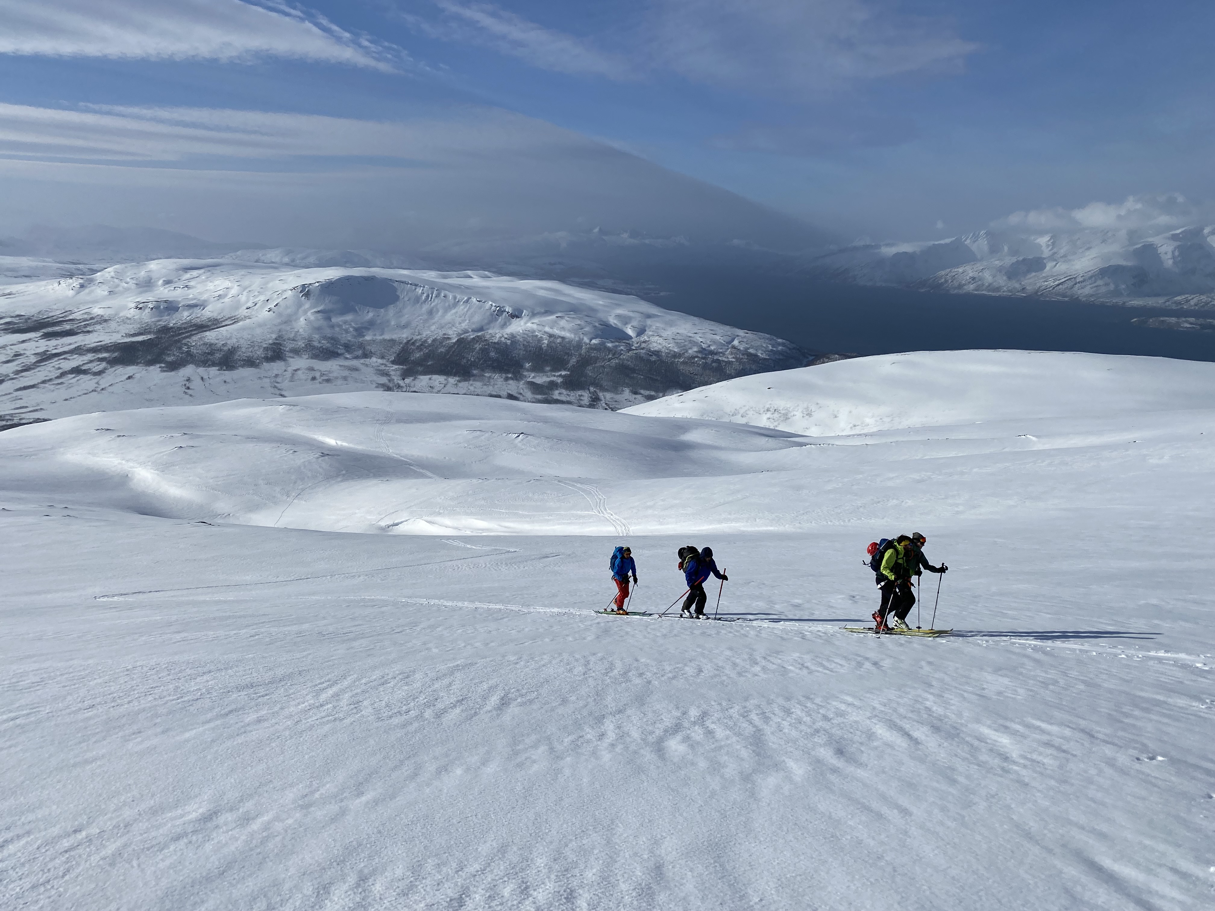 Norvège en ski de randonnée à bord d’un voilier.