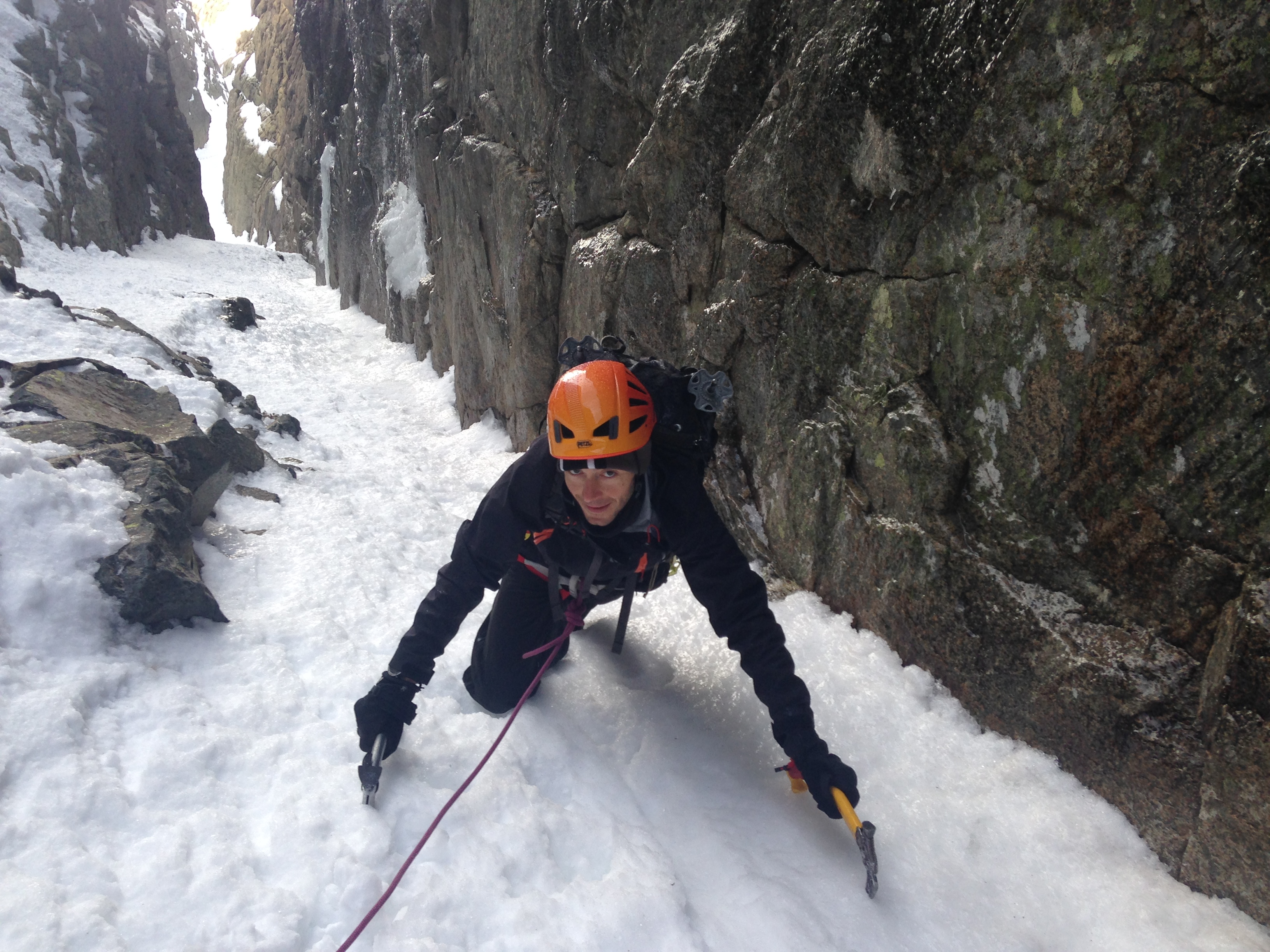 Alpinisme en Corse avec le couloir des barjots Alpinisme en Corse avec le couloir des barjots