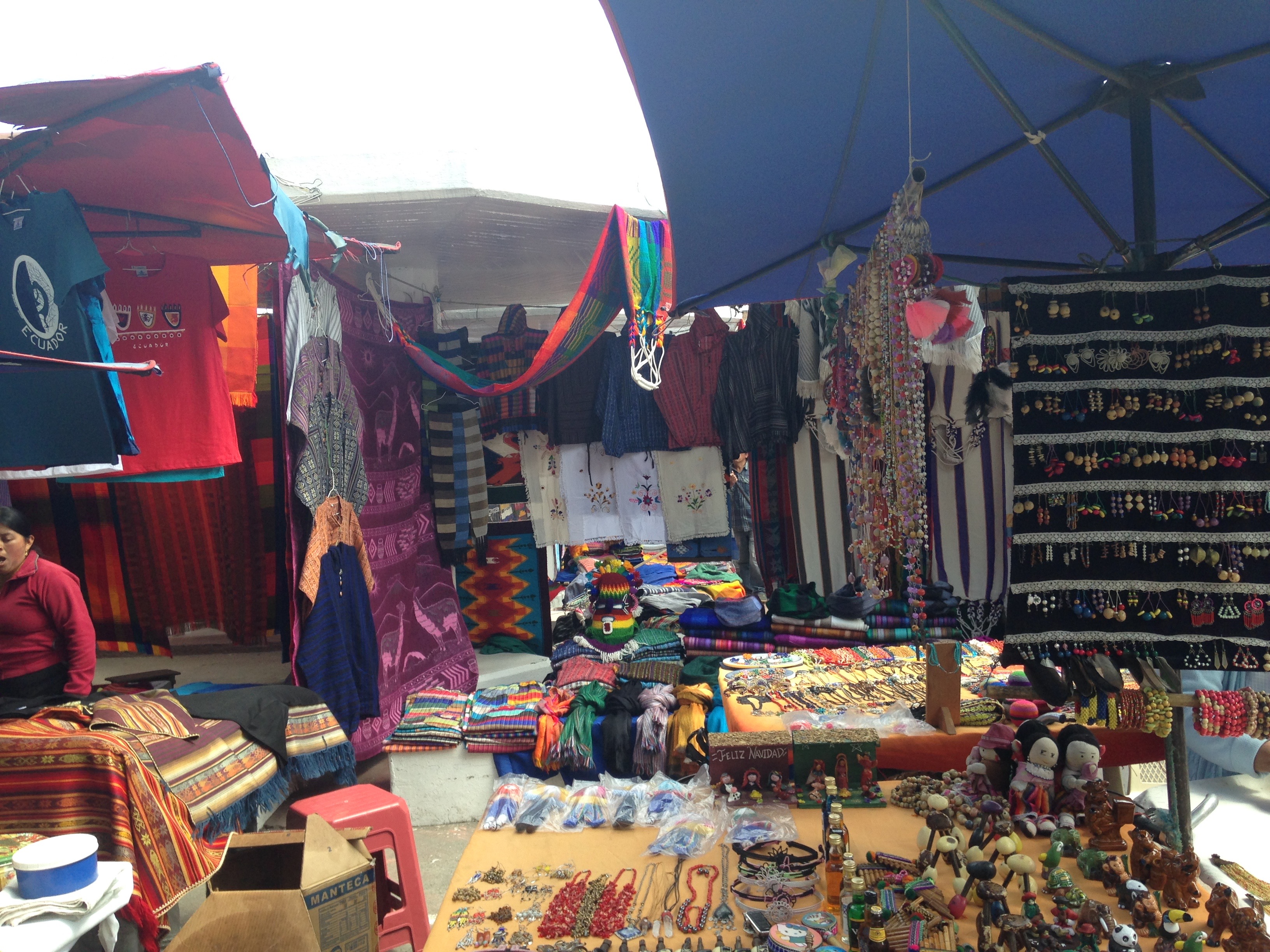 Le marché d'Otavalo et ses couleurs