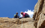 Escalade avec les jeunes du groupe Alpi CAF Escalade avec les jeunes du groupe Alpi CAF