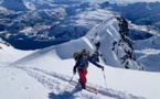 Ski dans les Lofoten au départ d'un voilier