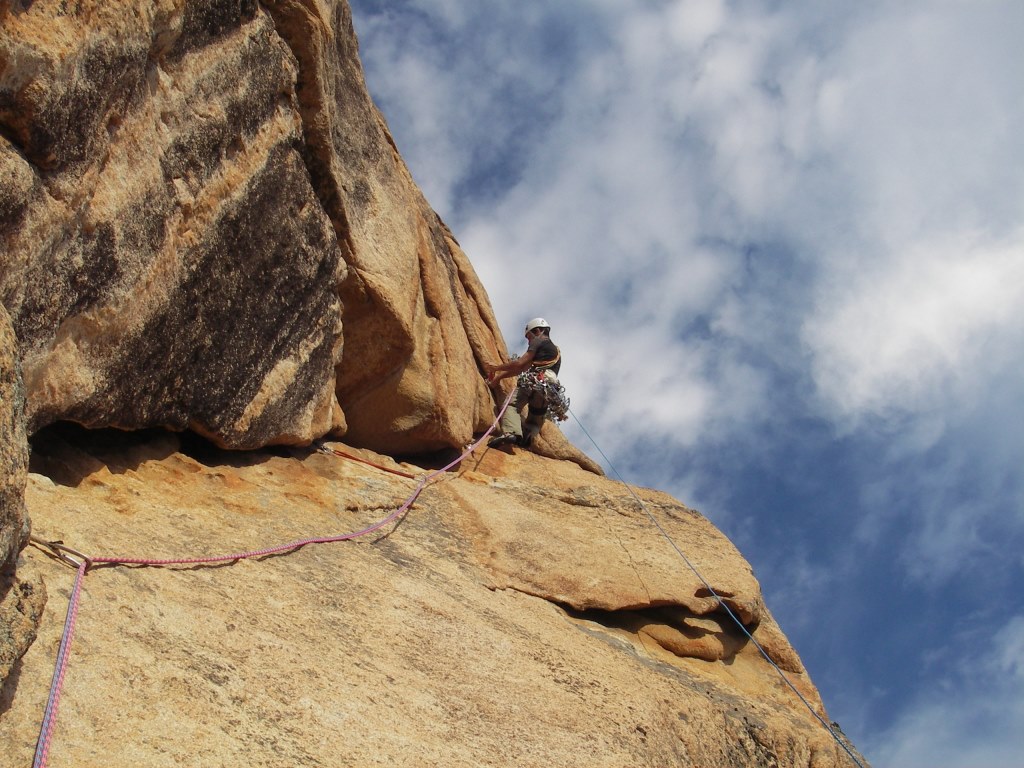Escalade en Corse en terrain d'aventure Escalade en Corse en terrain d'aventure