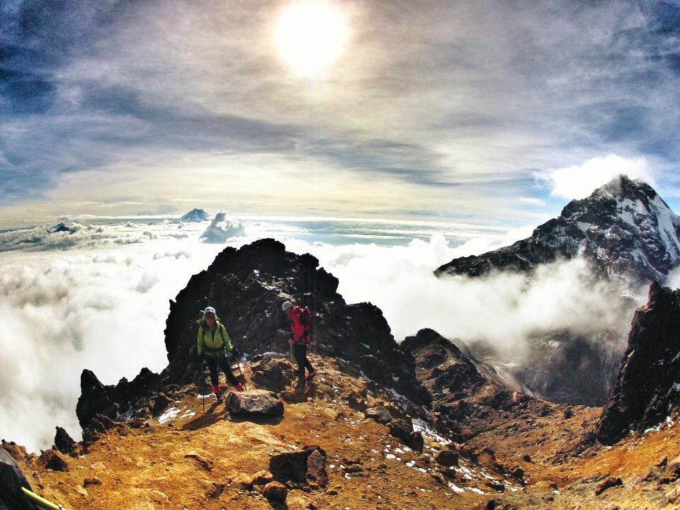 Vers l'Illiniza Nord 5112m Vers l'Illiniza Nord 5112m